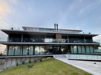 Venta de apartamento de 3 dormitorios, garaje, terraza, Carrasco