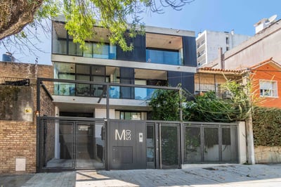 Alquiler apartamento tipo loft de 1 dormitorio con patio y parrillero en Punta Carretas