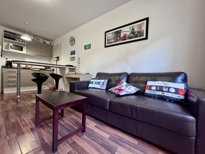 Venta de apartamento de 1 dormitorio con garaje doble en Cordón