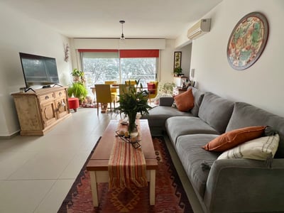 Venta Apartamento 2 Dormitorios Terraza y Garaje en Malvin