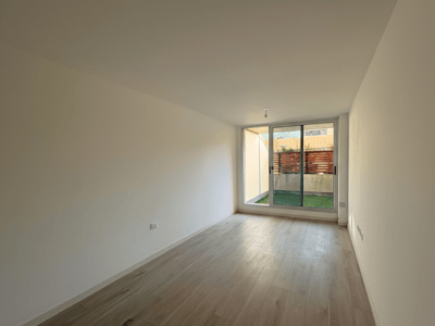 Venta de monoambiente en Gala POP con patio, Tres Cruces