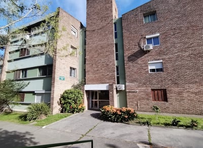 Alquiler apartamento 3 dormitorios en Buceo CH99 con cochera
