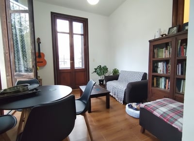 Venta con renta de apartamento de 1 dormitorio en el Centro