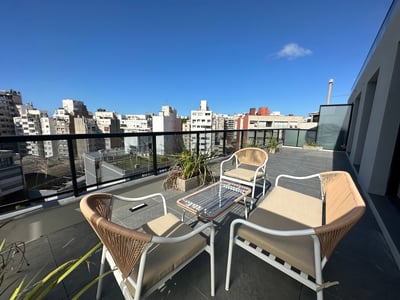 Venta pent-house Pocitos 2 dormitorios 2 baños