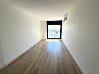 Alquiler Apartamento 2 Dormitorios y Garaje Al frente a Estrenar, Los Olimpicos