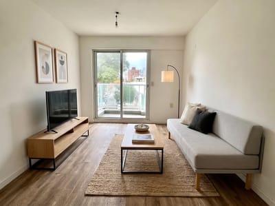 Venta Apartamento 2 Dormitorios al Frente en La Blanqueada