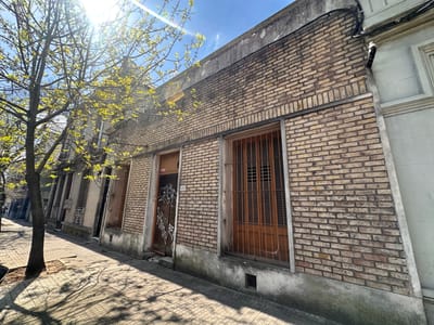 Venta Casa 4 dormitorios y 2 baños A Reciclar en Cordón