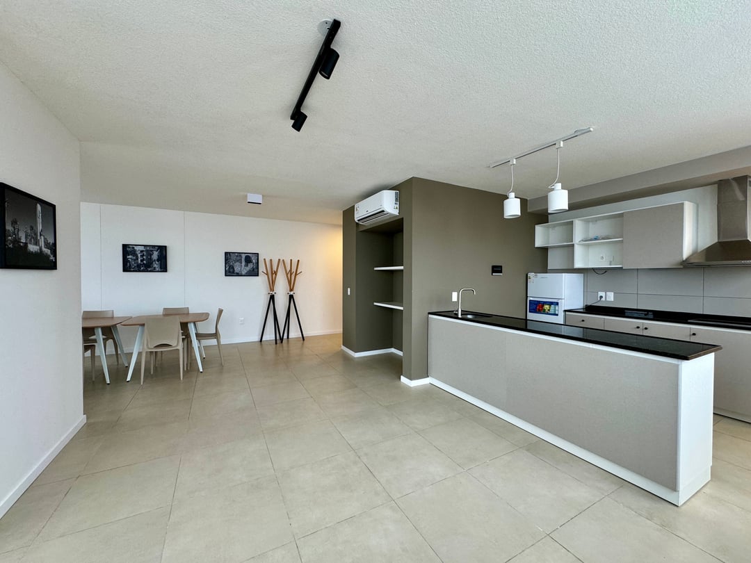 Garden Terrace Salterain