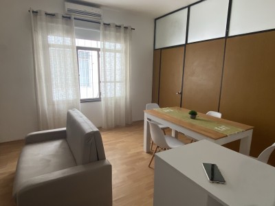 Venta de apartamento de 1 dormitorio amueblado, en Ciudad Vieja