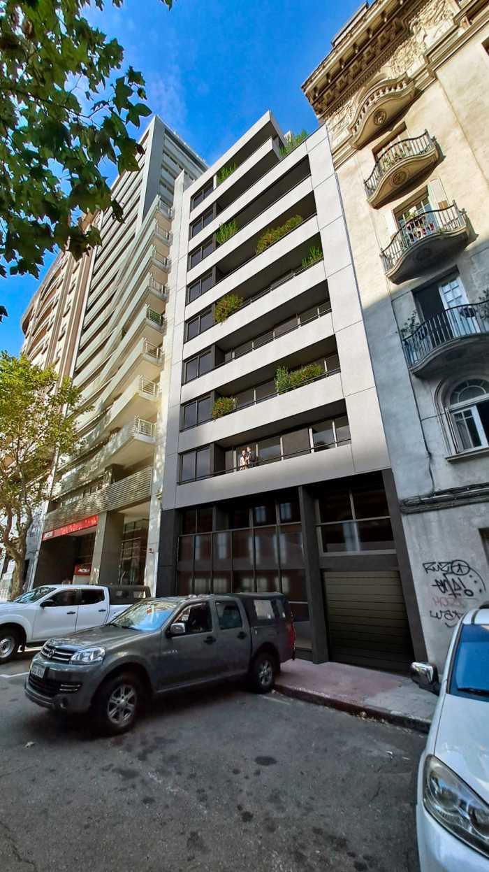 Venta apartamento 1 dormitorio, Kiu Tower Santiago, Centro