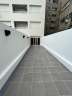 Alquiler monoambiente con patio y garage