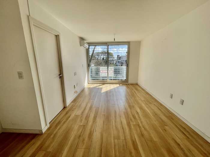 Venta con renta de 2 dormitorios en Housing Hocquart